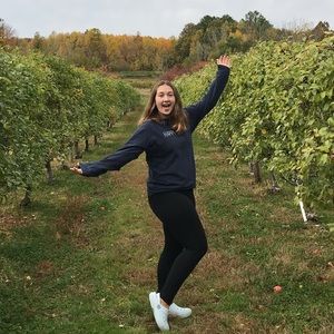 Meet your Posher, Tara